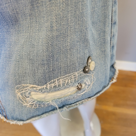 The Gap Denim Distressed and Embellished Mini Skirt, VGUC, Size 4 - Picture 5 of 12